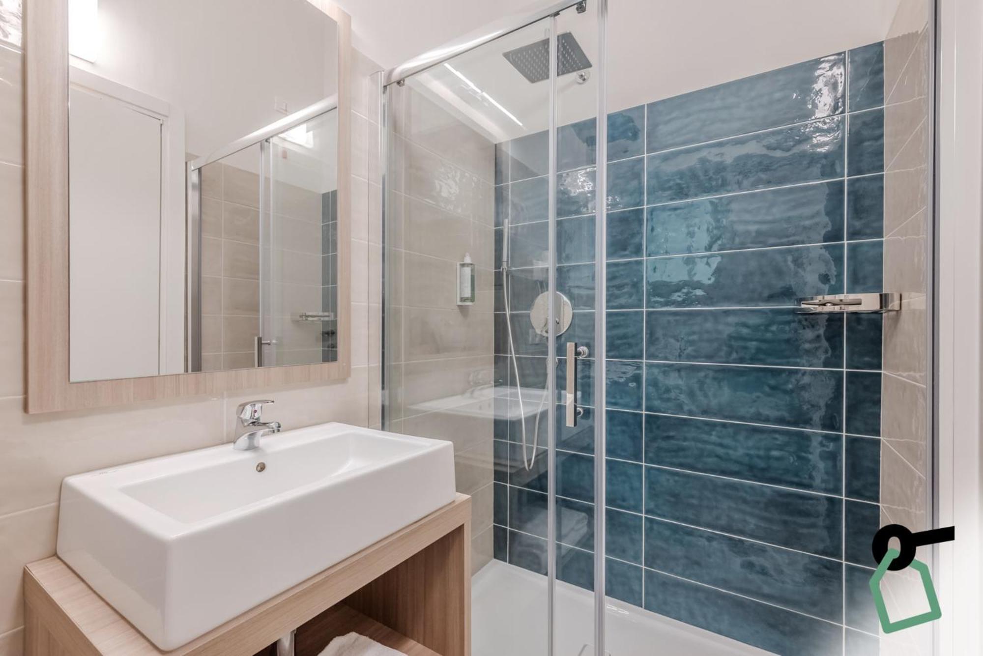 Hotiday Apartment Collection - Desenzano Desenzano del Garda Buitenkant foto